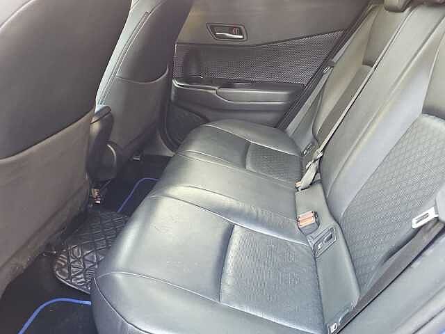Toyota C-HR 1.8 Hybrid Dynamic 5dr CVT