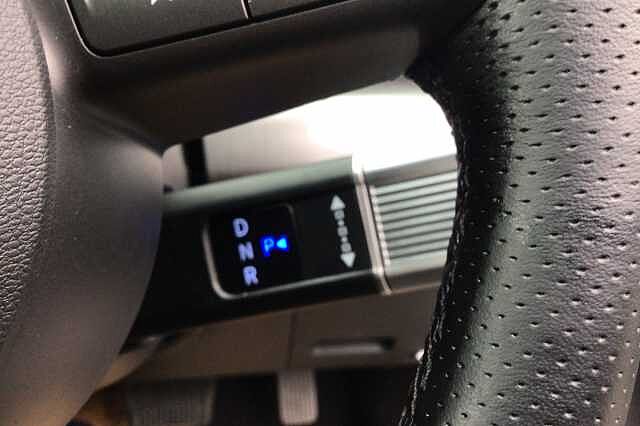 Hyundai KONA 1.6 GDi Hybrid Ultimate 5dr DCT Atlas White