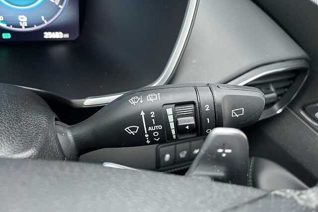 Hyundai Santa Fe 1.6 TGDi Hybrid Ultimate 5dr 4WD Auto