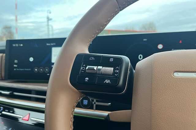 Hyundai Santa Fe 1.6 TGDi Plug-in Hybrid Ultimate 5dr 4WD Auto