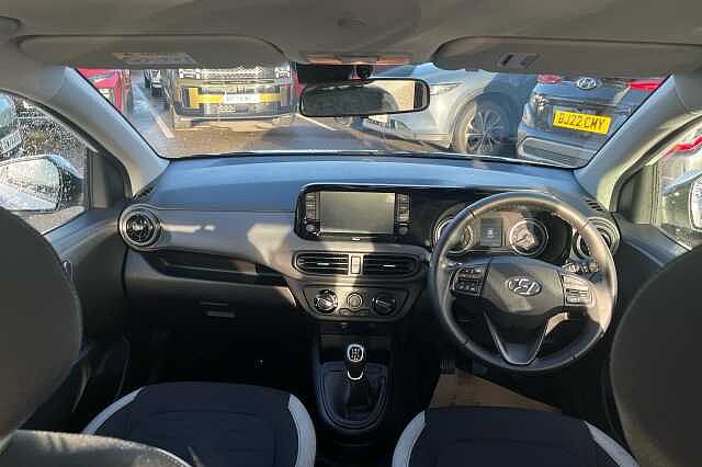 Hyundai I10 MPI SE CONNECT Atlas White