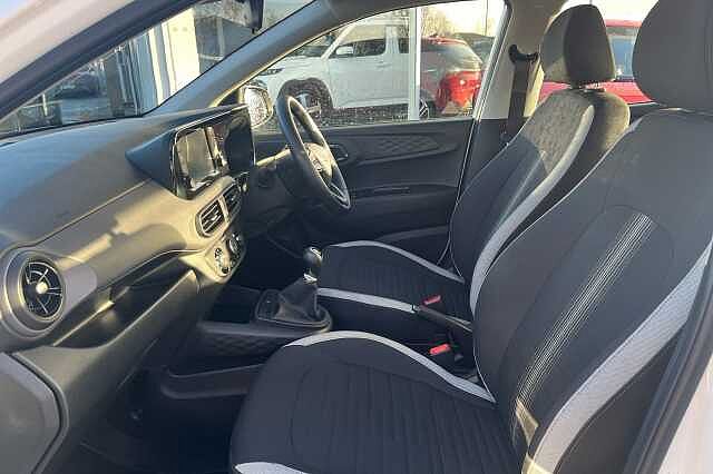 Hyundai I10 MPI SE CONNECT Atlas White