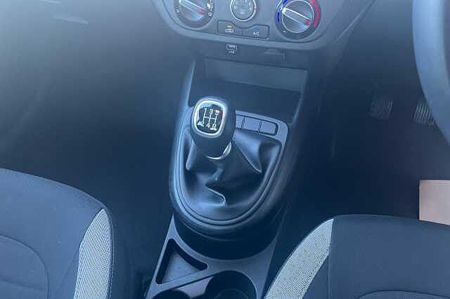 Hyundai I10 MPI SE Mangrove Green