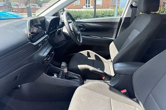 Hyundai BAYON T-GDI TECH LINE Lumen Grey