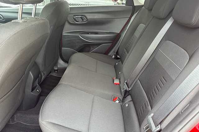 Hyundai BAYON T-GDI PREMIUM Dragon Red