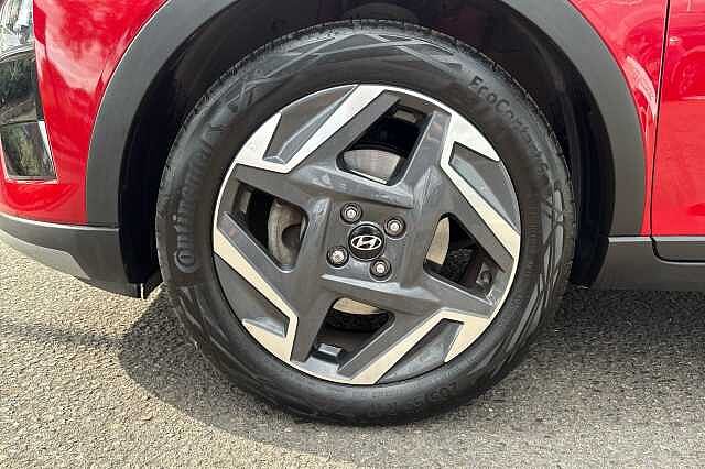 Hyundai BAYON T-GDI PREMIUM Dragon Red