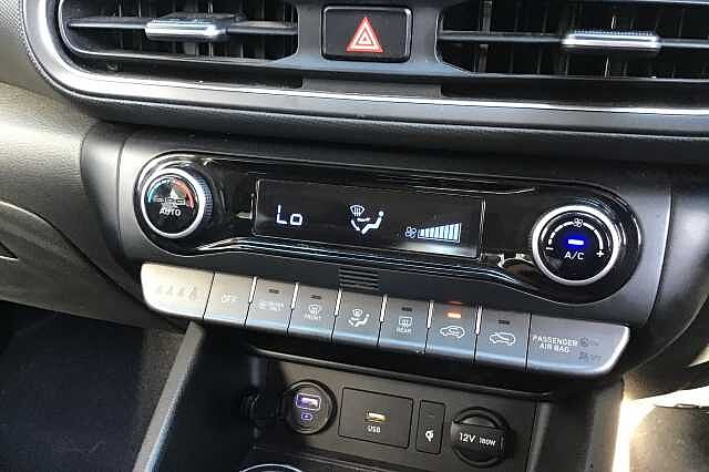Hyundai KONA GDI PREMIUM Pulse Red
