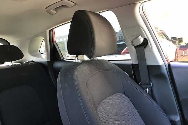 Hyundai KONA GDI PREMIUM Pulse Red