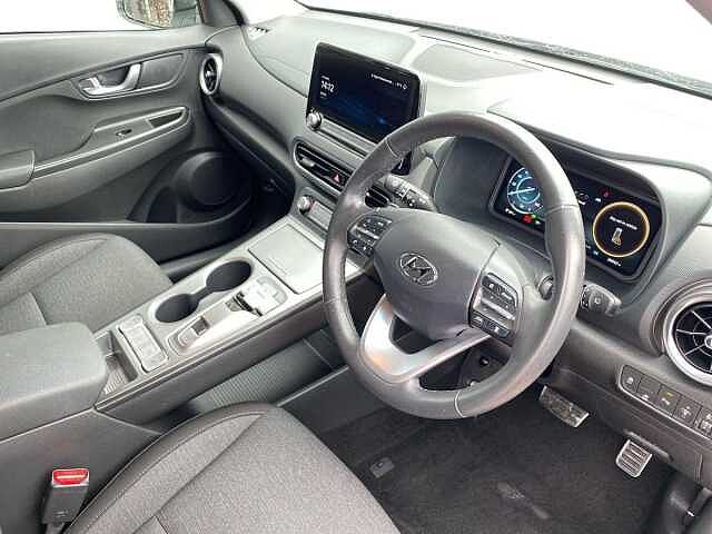 Hyundai KONA 150Kw Premium 64Kwh 5Dr Auto Atlas White