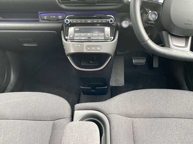 Hyundai INSTER 85Kw 02 49Kwh 5Dr Auto