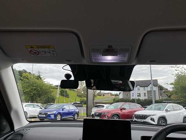 Hyundai INSTER 85Kw 02 49Kwh 5Dr Auto