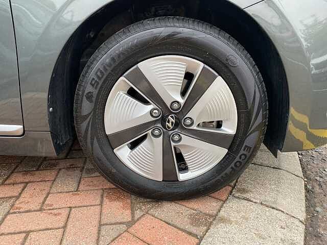 Hyundai IONIQ 1.6 Gdi Hybrid Se Connect 5Dr Dct