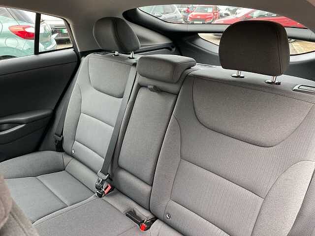 Hyundai IONIQ 1.6 Gdi Hybrid Premium 5Dr Dct