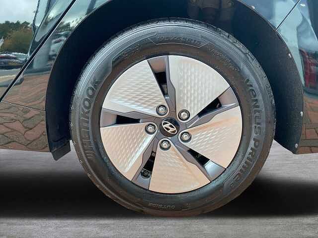 Hyundai IONIQ 1.6 Gdi Hybrid Premium 5Dr Dct