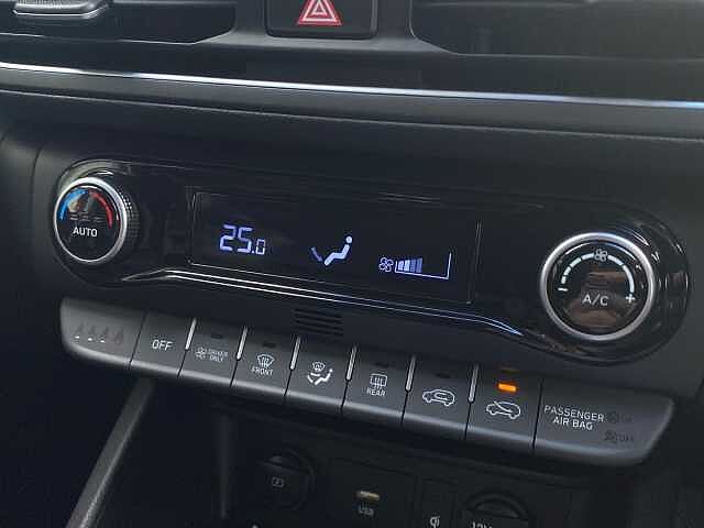 Hyundai KONA 1.6 Gdi Hybrid Premium 5Dr Dct Pulse Red