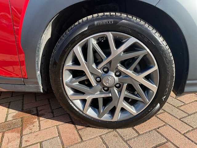 Hyundai KONA 1.6 Gdi Hybrid Premium 5Dr Dct Pulse Red