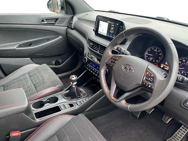 Hyundai TUCSON 1.6 Tgdi 177 N Line 5Dr 2Wd Polar White