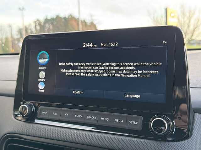 Hyundai KONA 1.6 Gdi Hybrid Premium 5Dr Dct Pulse Red