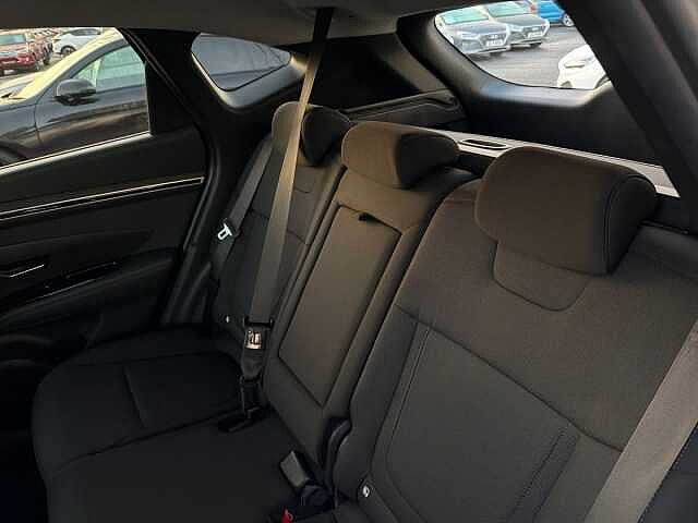 Hyundai TUCSON 1.6 T-Gdi Se Connect Suv 5Dr Petrol Manual Euro 6 (S/S) (150 Ps) Shimmering Silver