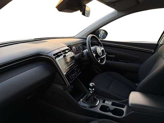 Hyundai TUCSON 1.6 T-Gdi Se Connect Suv 5Dr Petrol Manual Euro 6 (S/S) (150 Ps) Shimmering Silver