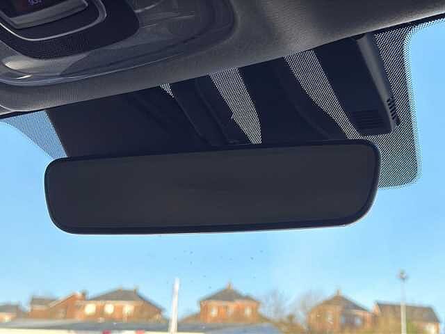 Hyundai BAYON 1.0 T-Gdi Mhev Ultimate Suv 5Dr Petrol Hybrid Dct Euro 6 (S/S) (120 Ps) Atlas White