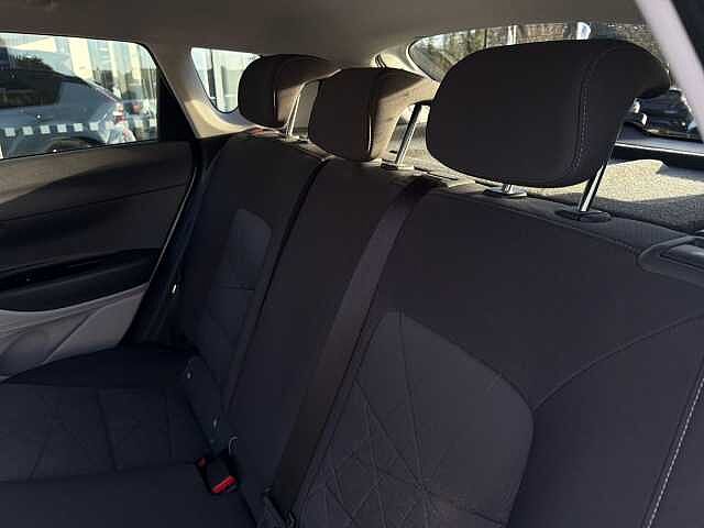 Hyundai BAYON 1.0 T-Gdi Mhev Ultimate Suv 5Dr Petrol Hybrid Dct Euro 6 (S/S) (120 Ps) Atlas White