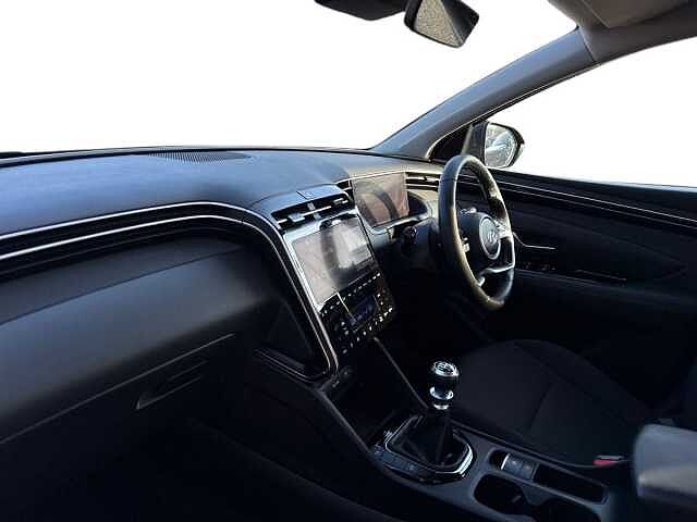 Hyundai TUCSON 1.6 T-Gdi Se Connect Suv 5Dr Petrol Manual Euro 6 (S/S) (150 Ps) Abyss Black