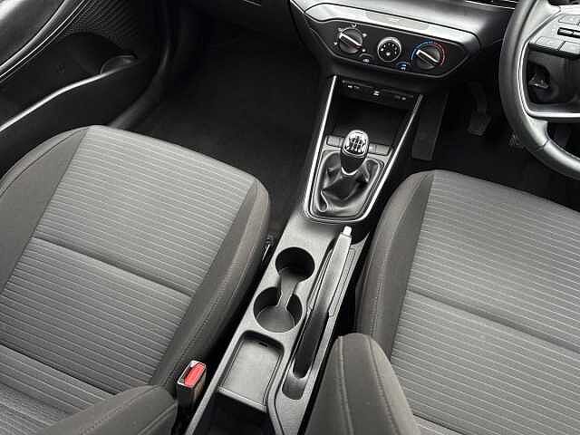 Hyundai I20 1.0 T-Gdi Mhev Se Connect Hatchback 5Dr Petrol Hybrid Manual Euro 6 (S/S) (100 P Phantom Black