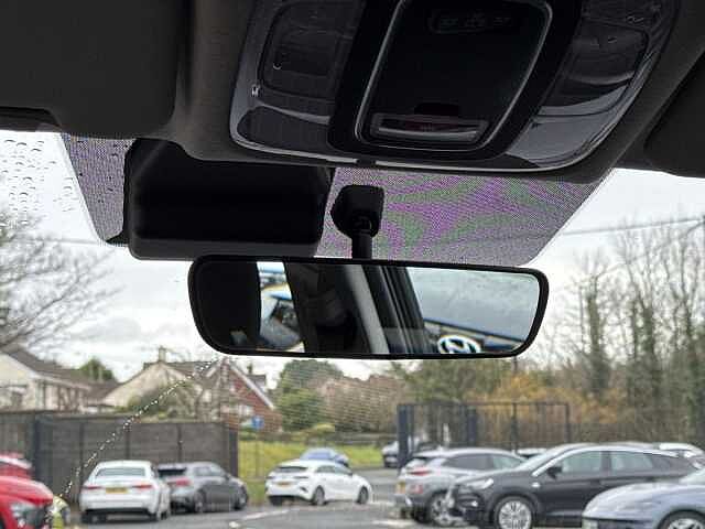 Hyundai I20 1.0 T-Gdi Mhev Se Connect Hatchback 5Dr Petrol Hybrid Manual Euro 6 (S/S) (100 P Phantom Black