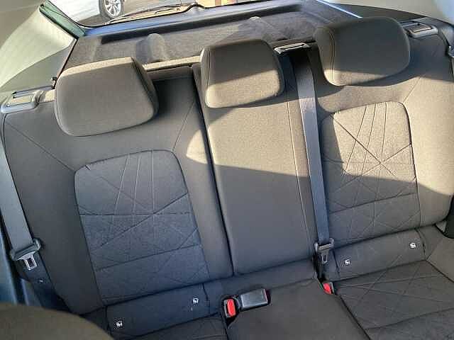 Hyundai BAYON 1.0 T-Gdi Mhev Premium Suv 5Dr Petrol Hybrid Dct Euro 6 (S/S) (100 Ps) Mangrove Green