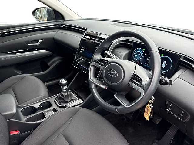 Hyundai TUCSON 1.6 T-Gdi Se Connect Suv 5Dr Petrol Manual Euro 6 (S/S) (150 Ps) Shimmering Silver