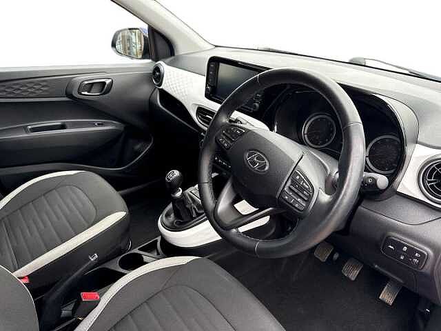 Hyundai I10 1.0 Premium Hatchback 5Dr Petrol Manual Euro 6 (S/S) (67 Ps) Intense Blue