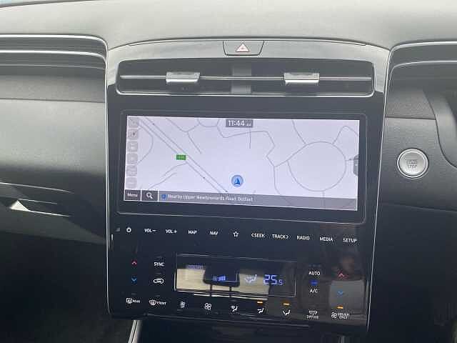 Hyundai TUCSON 1.6 H T-Gdi Premium Suv 5Dr Petrol Hybrid Auto Euro 6 (S/S) (230 Ps) Dark Knight Grey