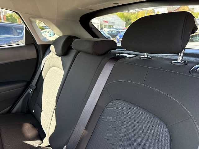 Hyundai KONA 1.6 H-Gdi Premium Suv 5Dr Petrol Hybrid Dct Euro 6 (S/S) (141 Ps)