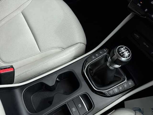 Hyundai TUCSON 1.6 T-Gdi Ultimate Suv 5Dr Petrol Manual Euro 6 (S/S) (150 Ps) Dark Knight Grey