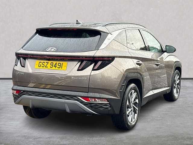 Hyundai TUCSON 1.6 T-Gdi Premium Suv 5Dr Petrol Manual Euro 6 (S/S) (150 Ps) Silky Bronze