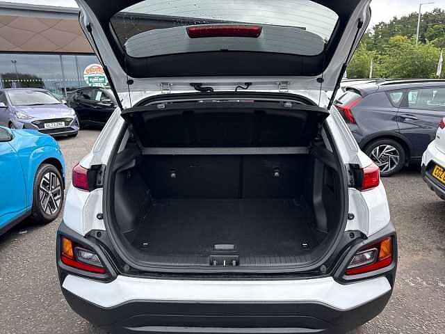 Hyundai KONA 1.0 T-Gdi Play Suv 5Dr Petrol Manual Euro 6 (S/S) (120 Ps) Chalk White