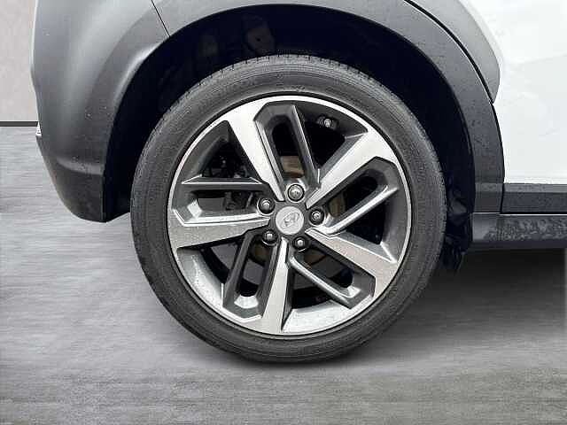 Hyundai KONA 1.0 T-Gdi Play Suv 5Dr Petrol Manual Euro 6 (S/S) (120 Ps) Chalk White
