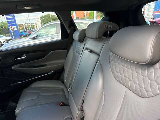 Hyundai SANTA FE 2.2 Crdi Premium Se Suv 5Dr Diesel Auto 4Wd Euro 6 (S/S) 7 Seat (200 Ps) Magnetic Force