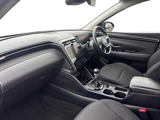 Hyundai TUCSON 1.6 T-Gdi Se Connect Suv 5Dr Petrol Manual Euro 6 (S/S) (150 Ps) Engine Red