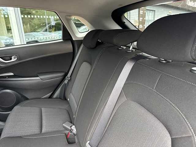 Hyundai KONA 1.6 H-Gdi Premium Suv 5Dr Petrol Hybrid Dct Euro 6 (S/S) (141 Ps)