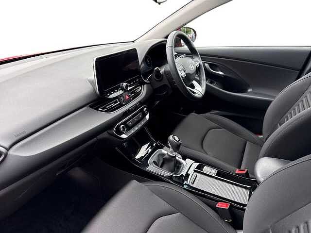 Hyundai I30 1.5 T-Gdi Mhev Advance Hatchback 5Dr Petrol Hybrid Manual Euro 6 (S/S) (140 Ps) Red