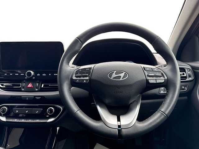 Hyundai I30 1.5 T-Gdi Mhev Advance Hatchback 5Dr Petrol Hybrid Manual Euro 6 (S/S) (140 Ps) Red