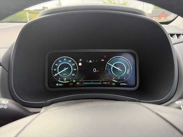 Hyundai KONA 64Kwh Premium Suv 5Dr Electric Auto (10.5Kw Charger) (204 Ps) Ultimate Red