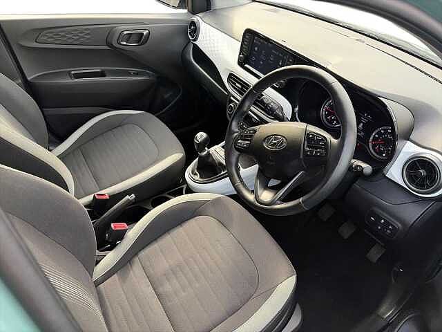 Hyundai I10 1.0 Premium Hatchback 5Dr Petrol Manual Euro 6 (S/S) (67 Ps) Mangrove Green
