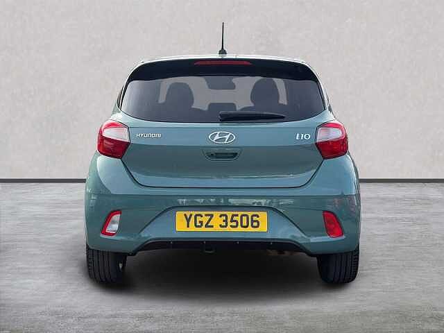 Hyundai I10 1.0 Premium Hatchback 5Dr Petrol Manual Euro 6 (S/S) (67 Ps) Mangrove Green