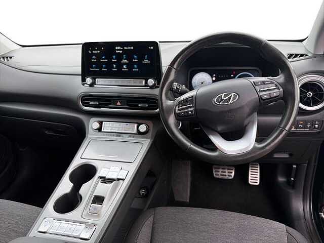 Hyundai KONA 64Kwh Premium Suv 5Dr Electric Auto (10.5Kw Charger) (204 Ps)