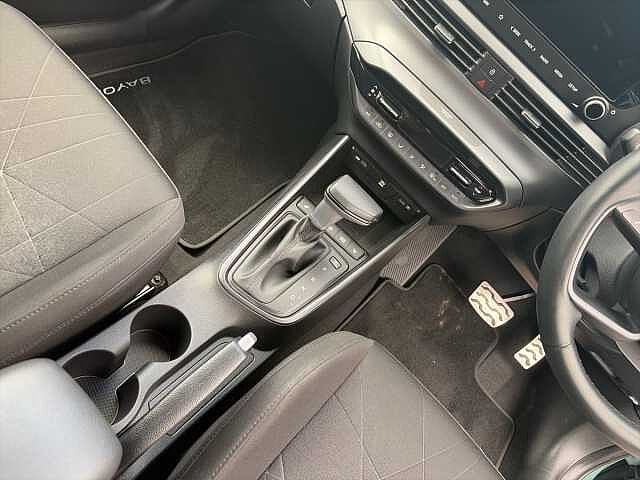 Hyundai BAYON 1.0 T-Gdi Mhev Premium Suv 5Dr Petrol Hybrid Dct Euro 6 (S/S) (100 Ps) Mangrove Green
