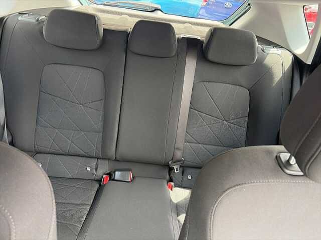 Hyundai BAYON 1.0 T-Gdi Mhev Premium Suv 5Dr Petrol Hybrid Dct Euro 6 (S/S) (100 Ps) Mangrove Green