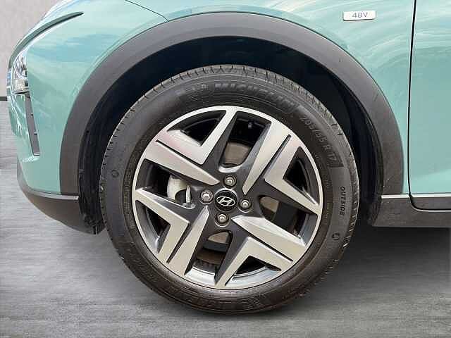 Hyundai BAYON 1.0 T-Gdi Mhev Premium Suv 5Dr Petrol Hybrid Dct Euro 6 (S/S) (100 Ps) Mangrove Green